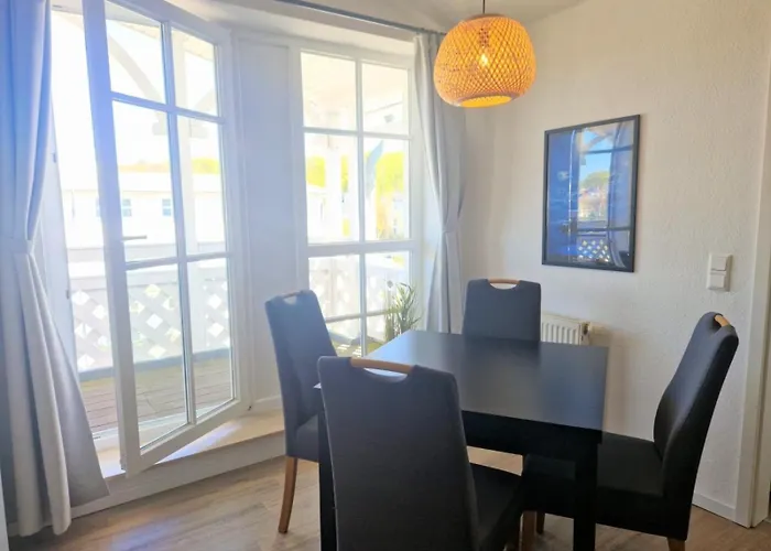 Apartment 521, Seepark